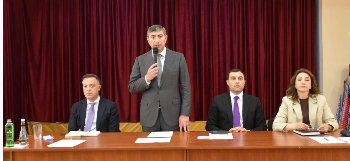 İcra Başçısı Yasamal sakinləri ilə görüşdü, suallarına fərdi qaydada cavablar verdi