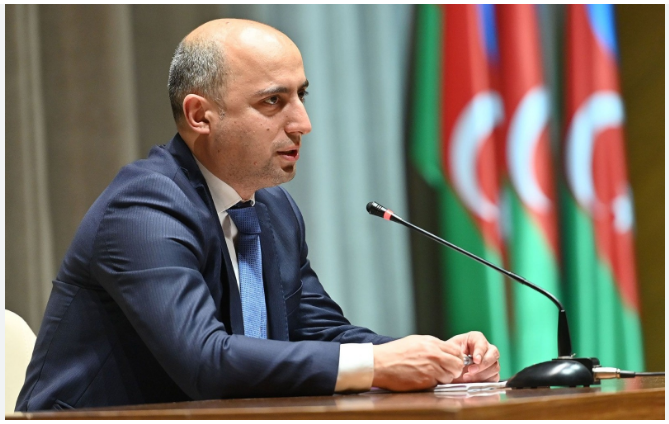 Emin Əmrullayev: Bu qədər müəllimin əməkhaqqısına 35% əlavə edilib