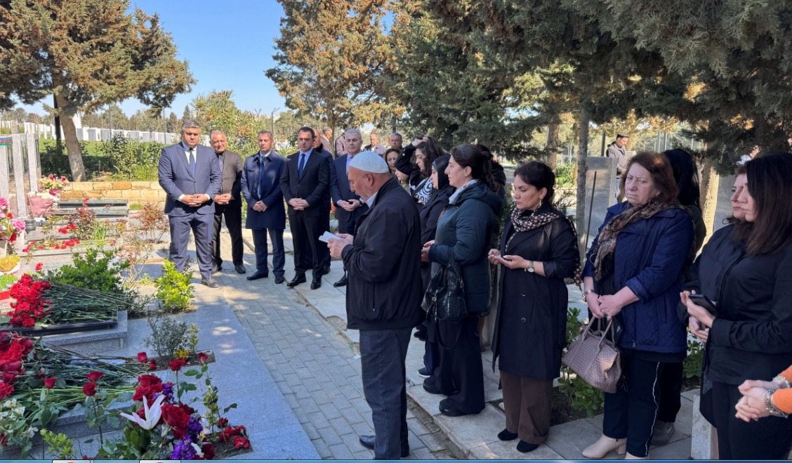 Aprel döyüşləri şəhidi Urfan Vəlizadənin məzarı ziyarət edilib