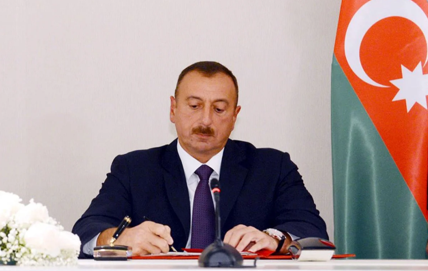 Prezident fərman imzaladı